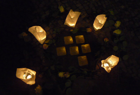 Kerzen in der Nacht- Foto Carsten Molis